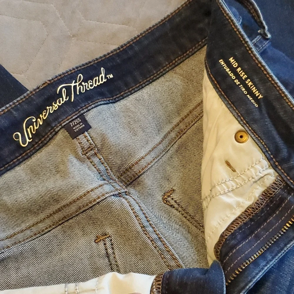 NWOT JEANS - Picture 6 of 8